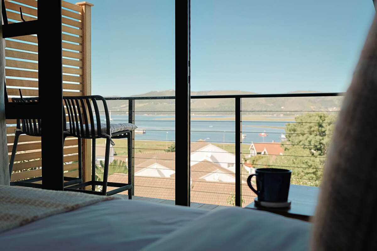 Lagoon View Room III